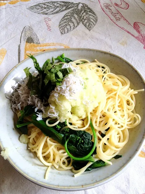 大根おろしと菜の花としらすのパスタ|かずひこさん