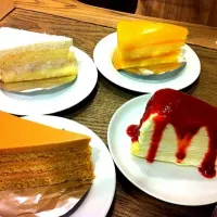 Many kind of cakes