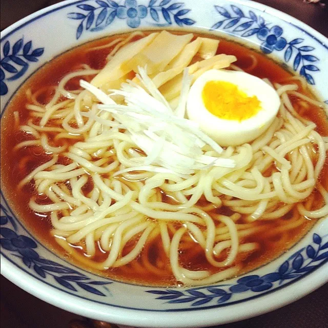 濃いめ醤油ラーメン|ゆかさん