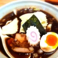 焦がし醤油ラーメン