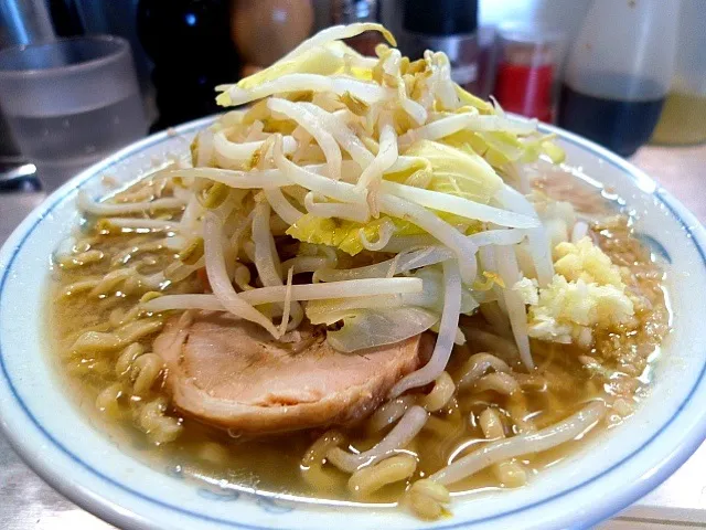 らーめん 豚 麺少なめやさい普通ニンニク|マハロ菊池さん