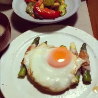 Snapdishの料理写真:アスパラの肉巻き、蒸焼き野菜の温サラダ|junさん