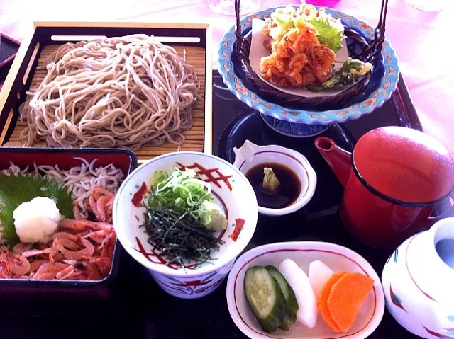 豪華蕎麦と御膳|ころりんさん