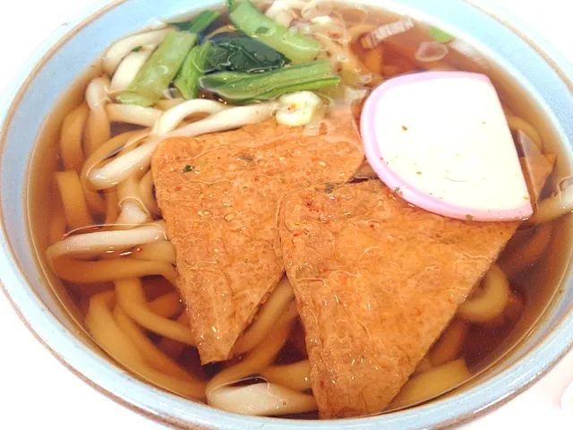 今日の社食はきつねうどん。290円。|ルーア・ブランカさん