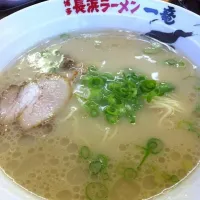 Snapdishの料理写真:長浜ラーメン|さちよさん