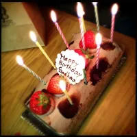 Snapdishの料理写真:birthday cake for sadhna|Ninnet Ongartthawornさん