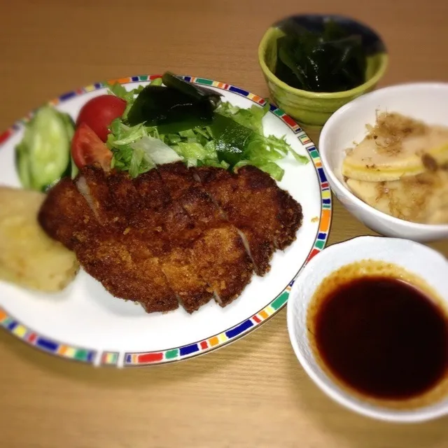 トンカツ、竹の子土佐煮、ワカメの酢の物|Miyuki Takeshitaさん