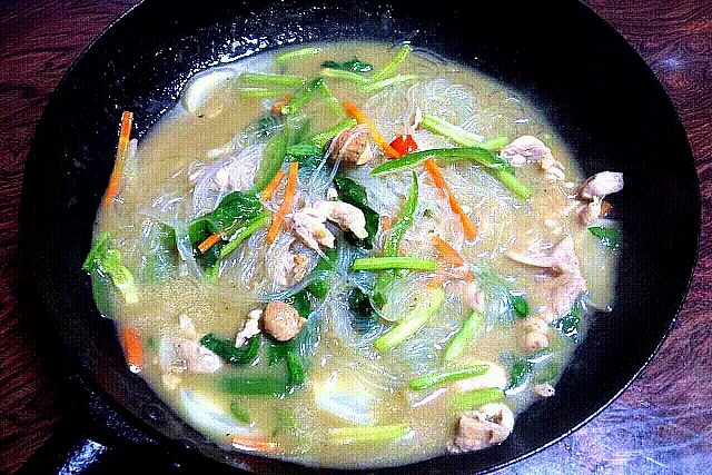 明日のお弁当！！　タイ・グリーンカレー春雨スープ(>_<)ゞ|ひしやまゆうじさん