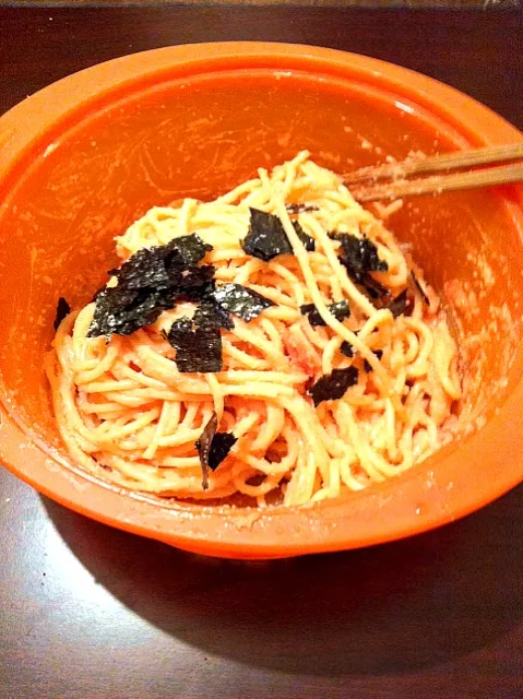 Snapdishの料理写真:ルクエもどきで生たらこパスタ|uenouenoさん