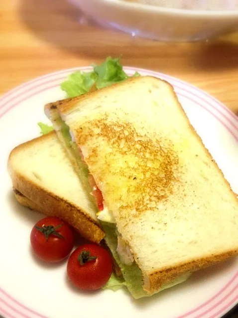 今日のｂｒｅａｋｆａｓｔ 手作りサンドイッチ|nofalindaさん