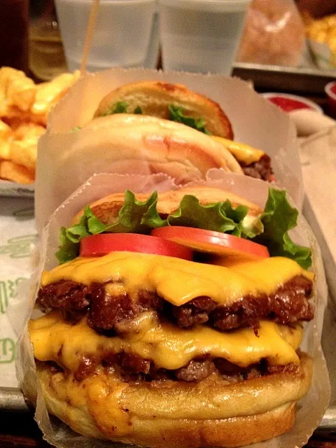 Snapdishの料理写真:shake shack|lanchi bombalierさん