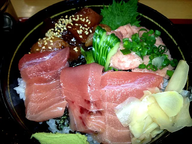 まぐろの三色丼|たかひろさん