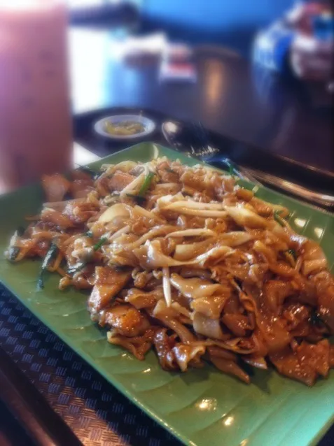 overpriced char kway teow at klia|hurul | 후룰さん