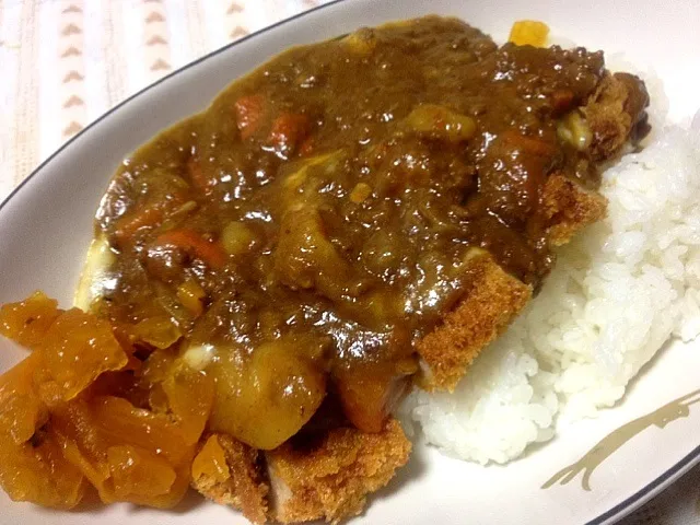 Snapdishの料理写真:チーズ イン カツカレー|yasbongさん