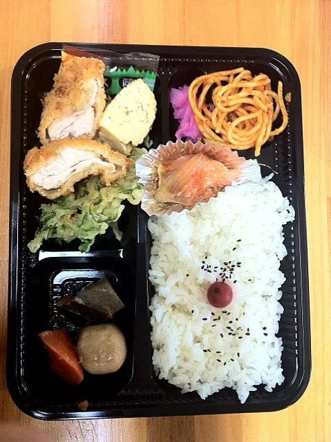 日替わり幕の内弁当|たんぽぽ娘さんさん