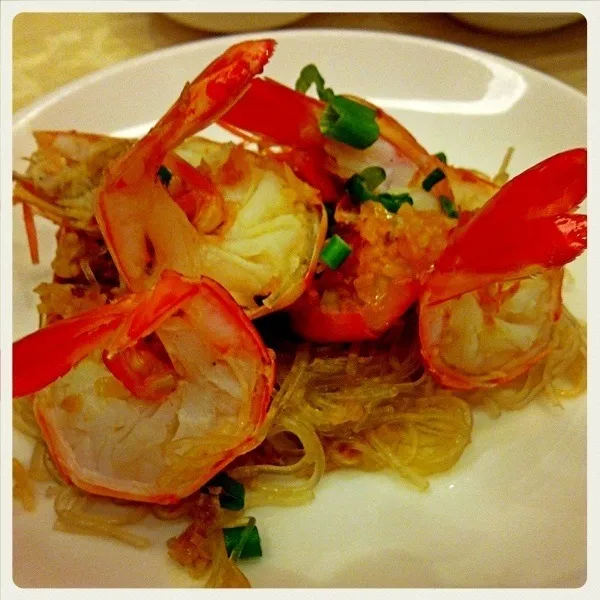 garlic prawns w glass noodles|ᔜѰLᗊÎᐂさん