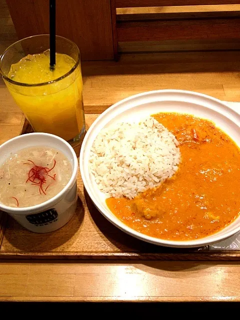 チキンカレーと参鶏湯|iwasaki amiさん