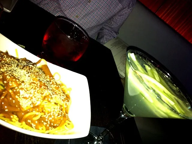 cucumber gimlet and sesame noodles|Andres Fernandezさん