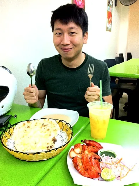 tandoori chicken and naan|genさん