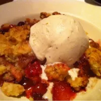 Apple and Cranberry Crisp|Christina Kelleyさん