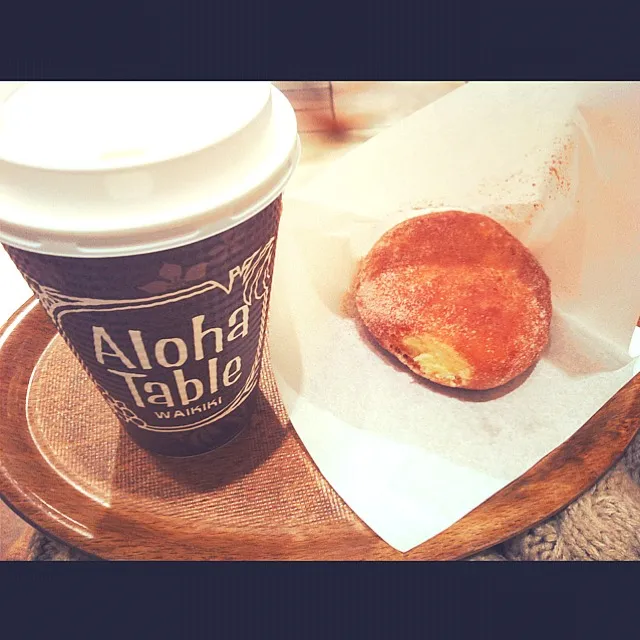 caramel latte and cinnamon sugar malasada|amiさん