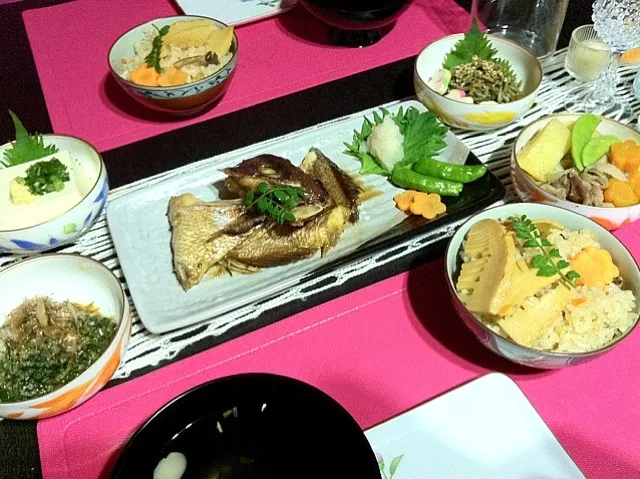 ＊鯛の煮付け・たけのこご飯・肉じゃが・箸休めたち＊|やすこさん