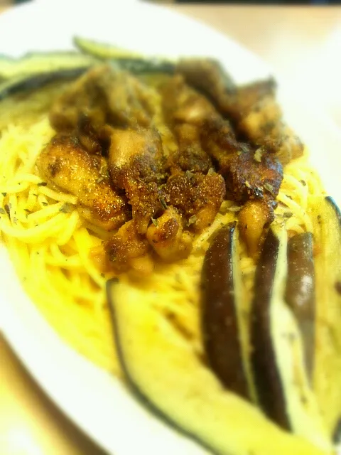 ゴロゴロカレーチキンパスタ|cookingパパ五郎さん