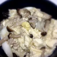 Snapdishの料理写真:豆腐とキノコと鶏そぼろのあんかけ丼|Takakiさん