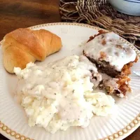 Snapdishの料理写真:chicken fried steak|Melissa McLellanさん