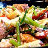 Cavatelli, garlic scapes, poached salmon, tomato, and ricotta|Angie Changさん