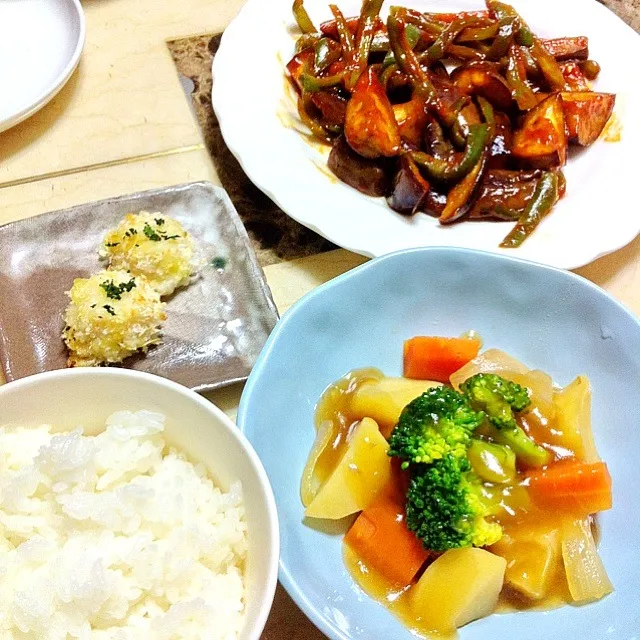 鳥肉と野菜のポン酢煮込み、ナスとピーマンのケチャップ炒め、ホタテのマヨパン粉焼き|wakanowさん