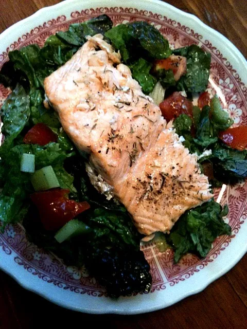 baked salmon with thyme and salad|anita bennettさん