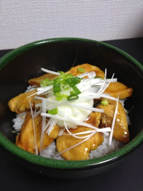 鶏のピリ辛照焼き丼|あいさん