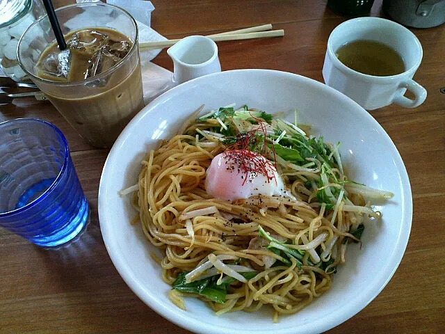 Snapdishの料理写真:水菜の和風やきそば|上田果奈さん