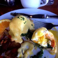 eggs benedict|kelly dullさん