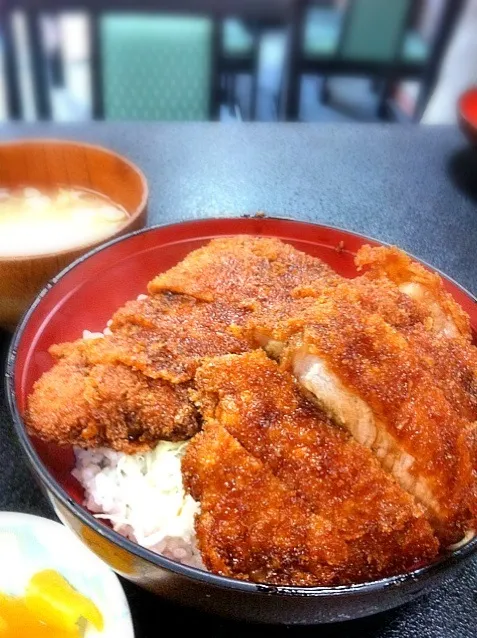 伊那市駅そば花紋 ソースカツ丼|北村 智さん