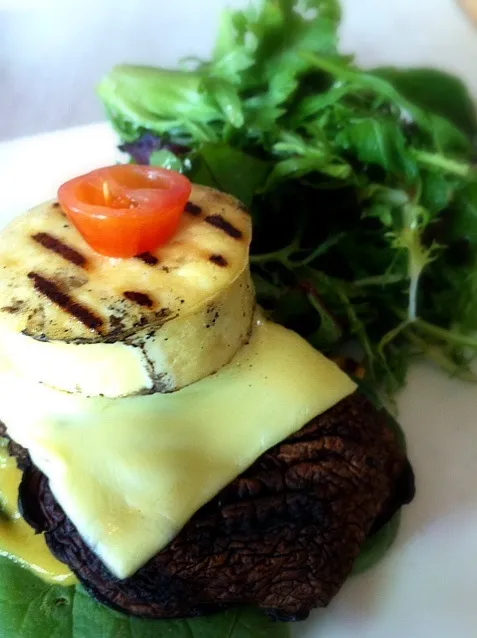 portobello and tofu burger|karen limさん