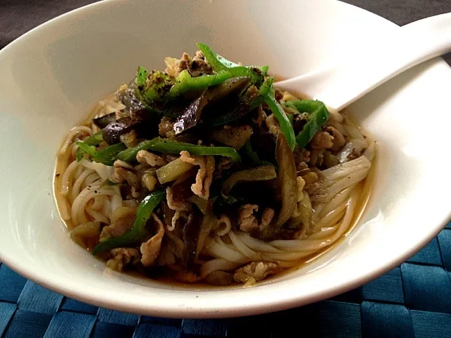 豚肉と野菜うどん|ちび隊長さん