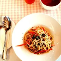 eat all we cann!!!..spagetti wor..first time|soo chengさん