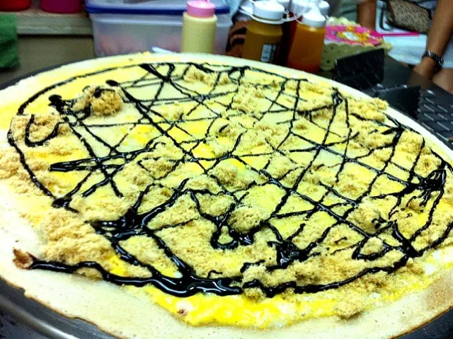 Crepe egg and mhoo yhong choc|Issara. 🍴さん