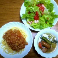 Snapdishの料理写真:ミートソーススパ、イタリアンサラダ、野菜スープ|阿部昭子さん