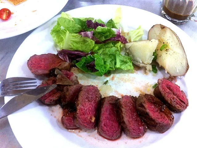 sous vide onglet steak "medium rare" "Singapore Hawker Style"|Rhythmiqueさん