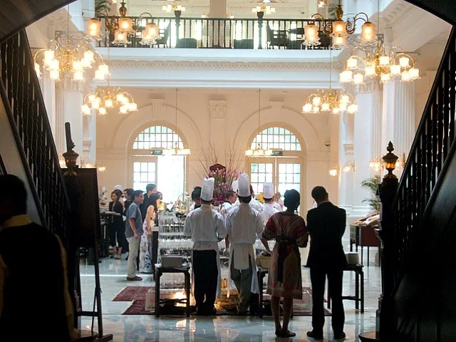 Raffles Hotel, Singapore "buffet at the lobby"|Rhythmiqueさん