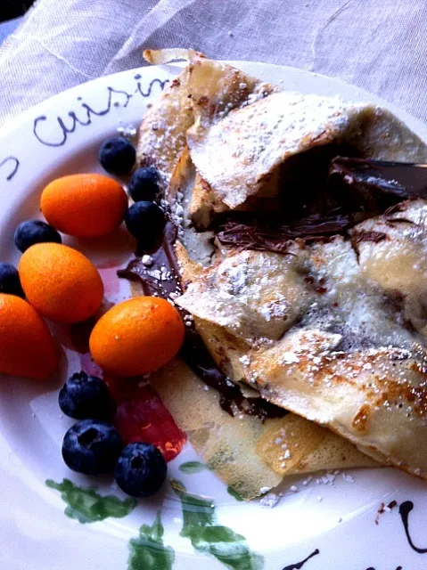 nutella banana coconut French crepes|Celine Cossou-Bordesさん