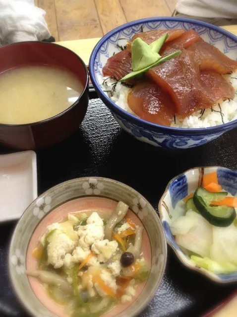 マグロ漬け丼定食|gourmet farmさん