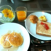 Snapdishの料理写真:breakfast @ BKK Novotel Platinum|clarice daleさん