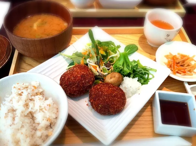 春キャベツのメンチカツ定食！！|CHIEさん