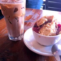 Iced mocha/ Brioche bread pudding with fruit|icさん