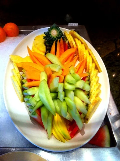 fruit platter|Enrico Bernardoさん