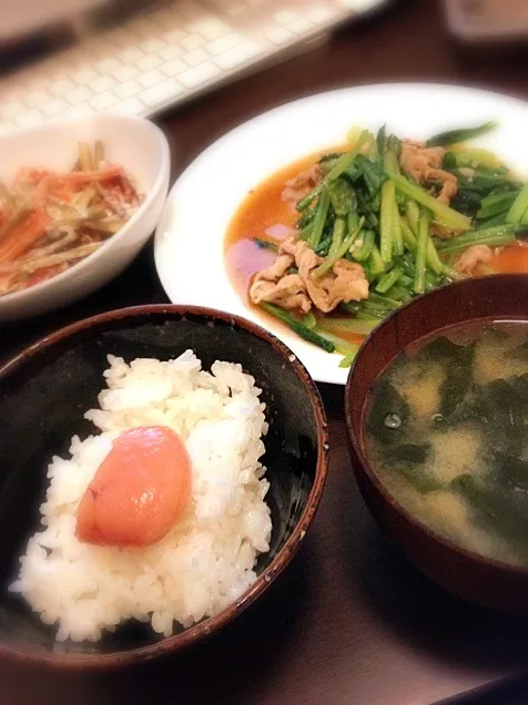 たらこ、小松菜と豚肉の大蒜炒め、ごぼうサラダ|chobicmさん